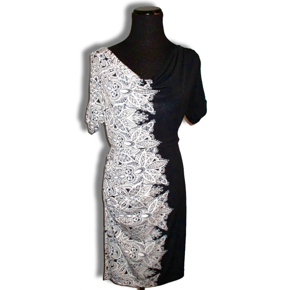 BGBGMaxAzria Short Sleeve Dress